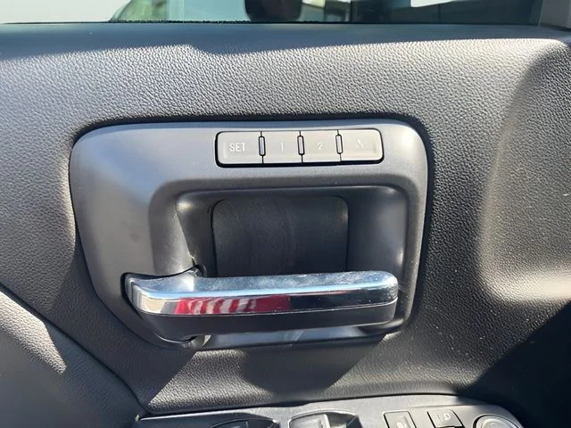 Used 2017 Black Chevrolet LTZ image 10