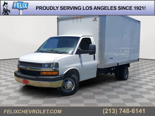 2015 Chevrolet Express Cutaway 3500 VAN 159