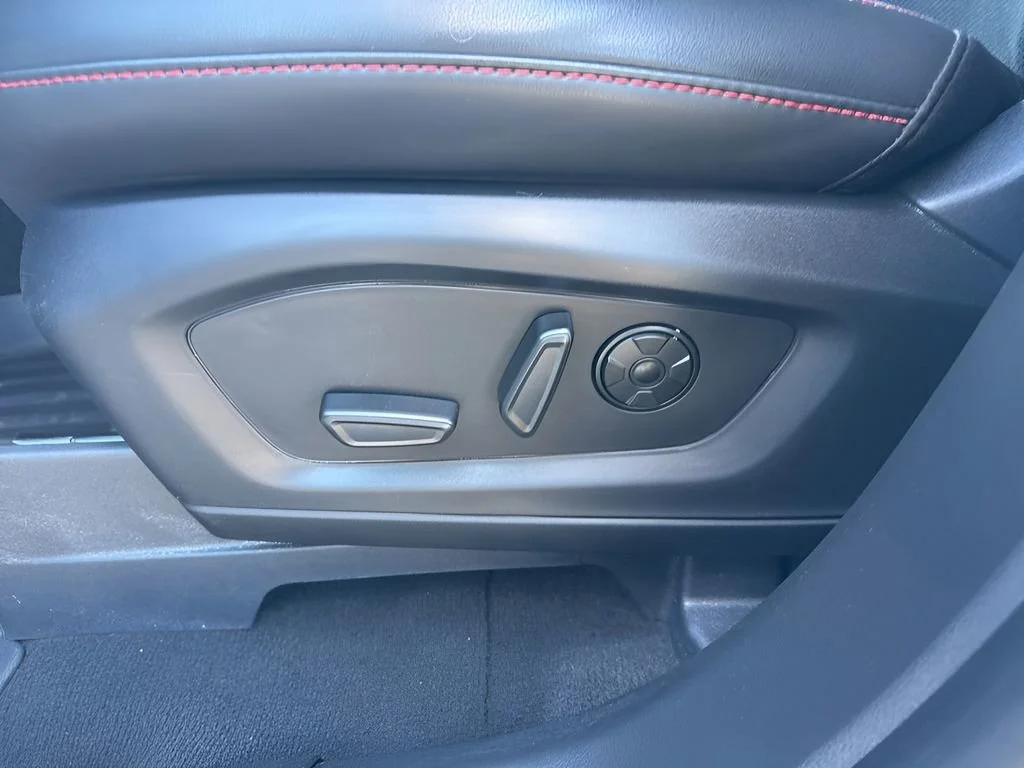 Used 2025  Ford ST image 10