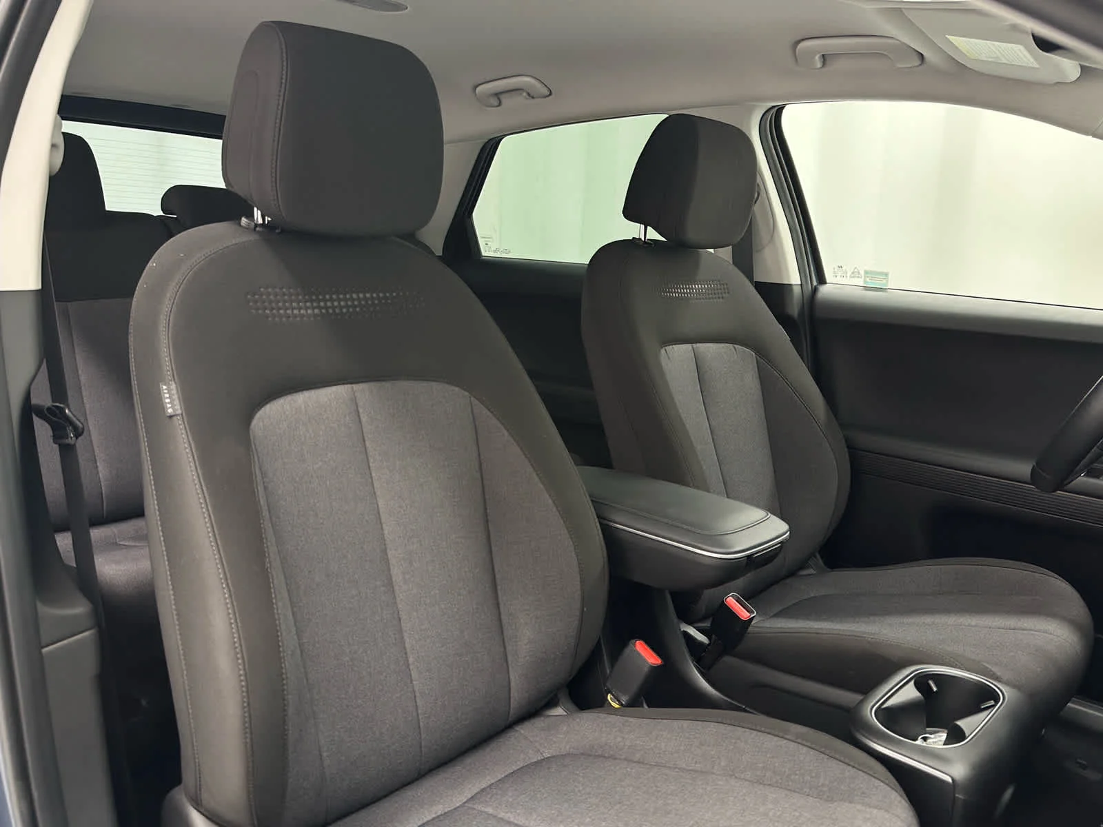Used 2024 Digital Teal Hyundai SEL image 19