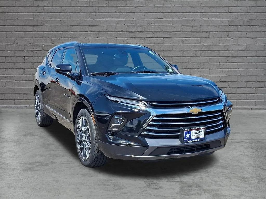 Used 2025 Black Chevrolet Premier image 44