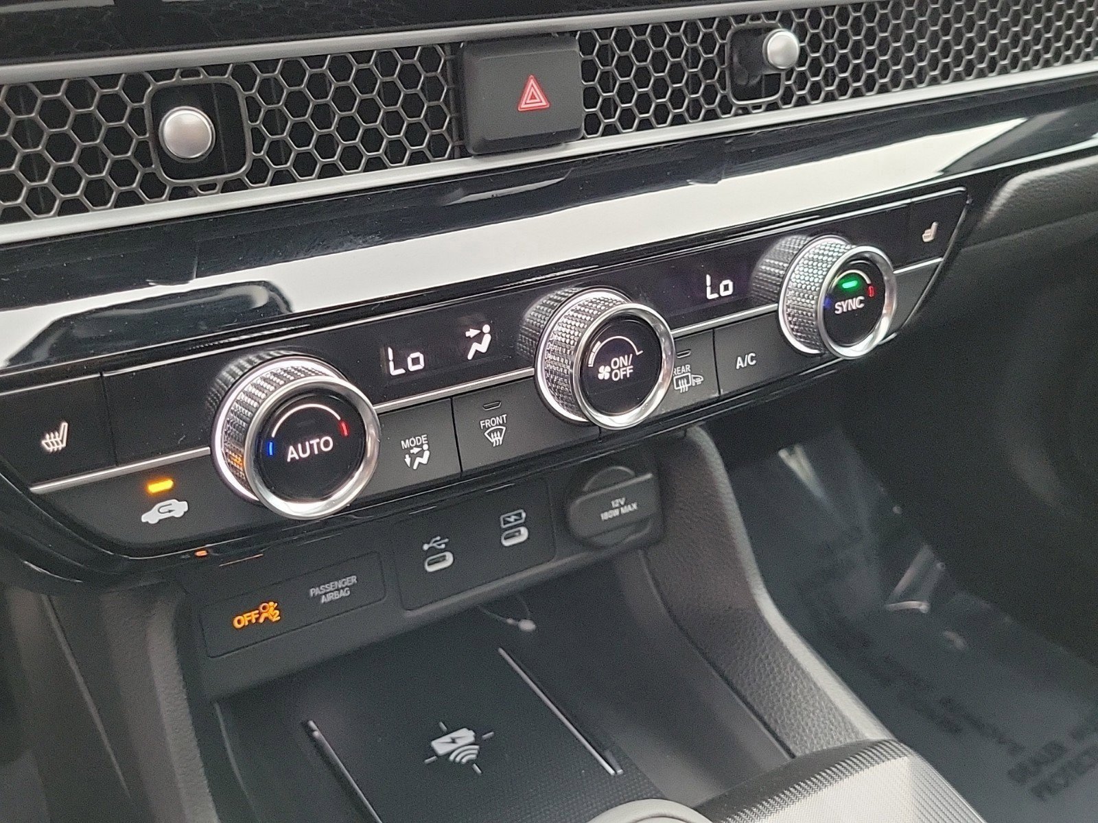 2025 Honda Civic Sport Touring - Photo 28