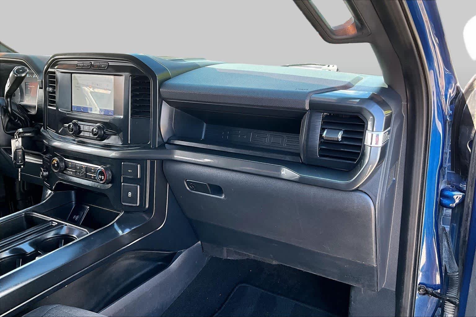 Used 2022 Atlas Blue Ford XL image 18