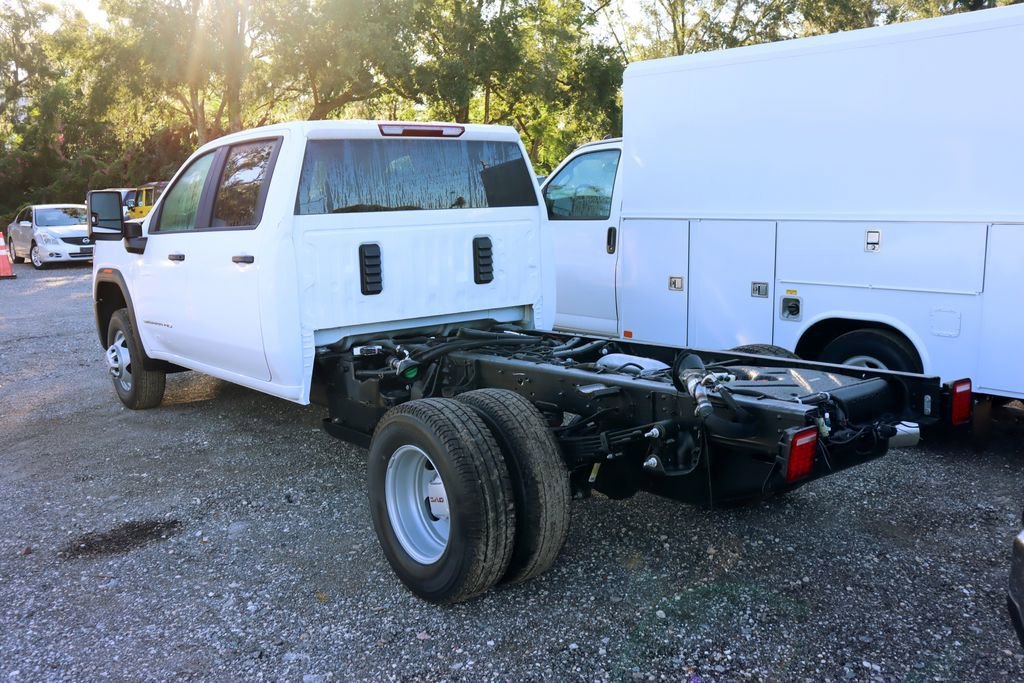 New 2026 Summit White GMC Pro image 5
