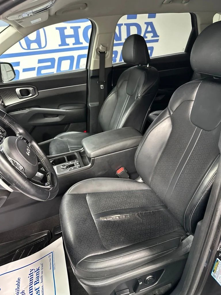 Used 2022 Gray Kia S image 7