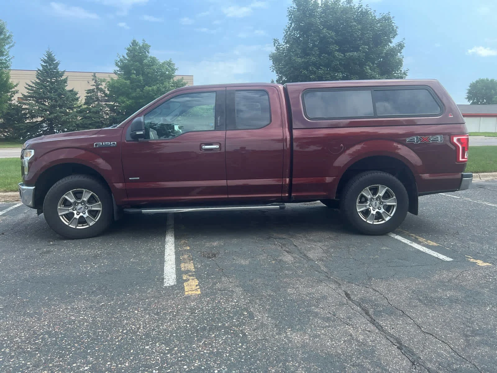 Used 2015 Bronze Fire Metallic Ford XLT image 4