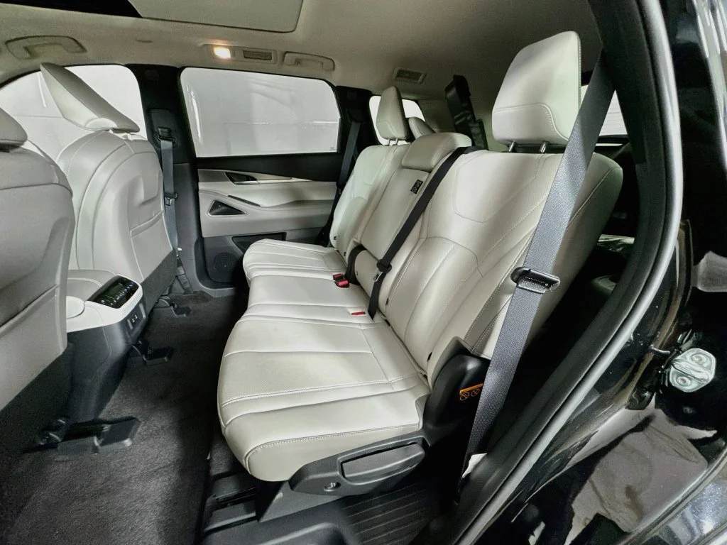 Certified Used 2027 Black INFINITI LUXE image 33