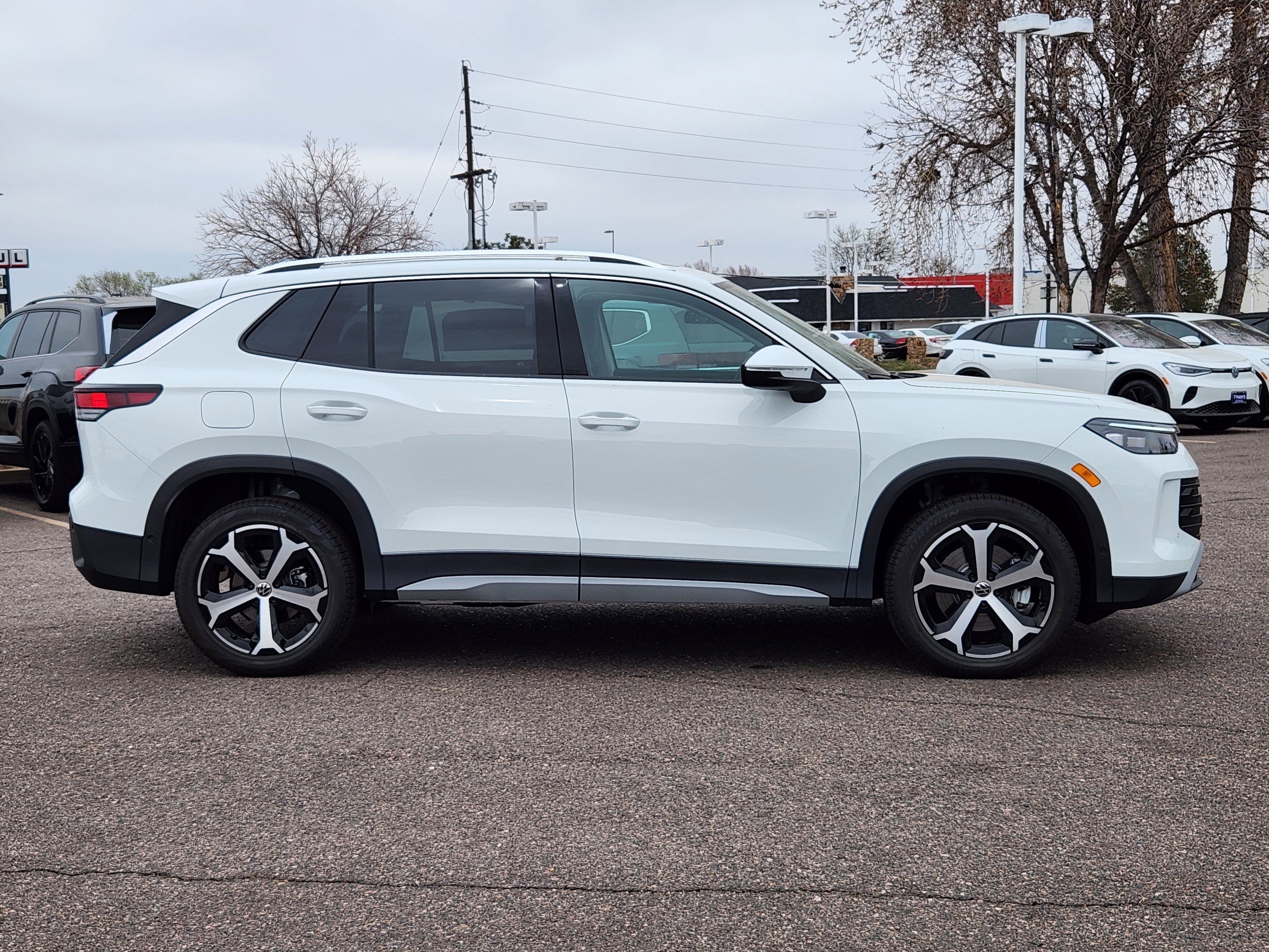 New 2026 White Volkswagen 2.0T SE image 4