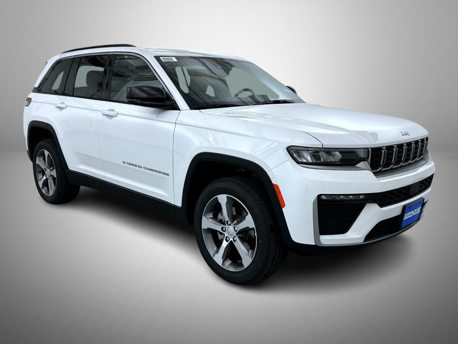 New 2026 Bright White Clear-Coat Exterior Paint Jeep Limited image 3
