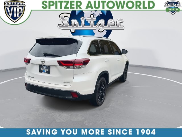 Used 2019 White Toyota SE image 15