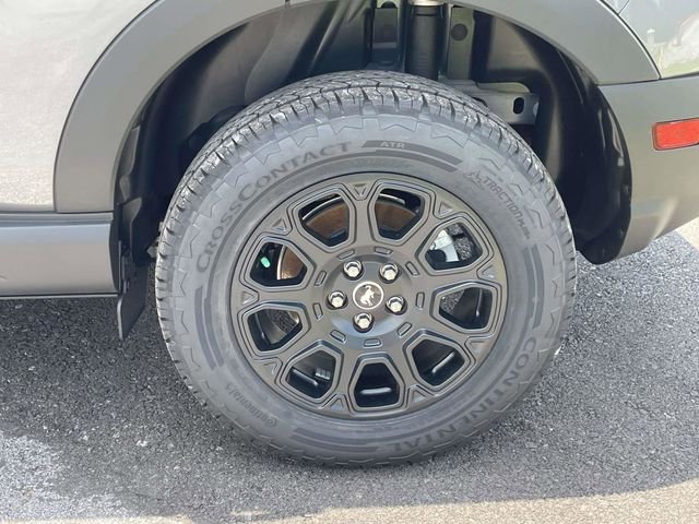 New 2026 Carbonized Gray Metallic Ford Badlands image 2