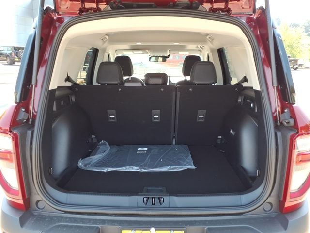 New 2026 Ruby Red Metallic Tinted Clearcoat Ford Outer Banks image 14