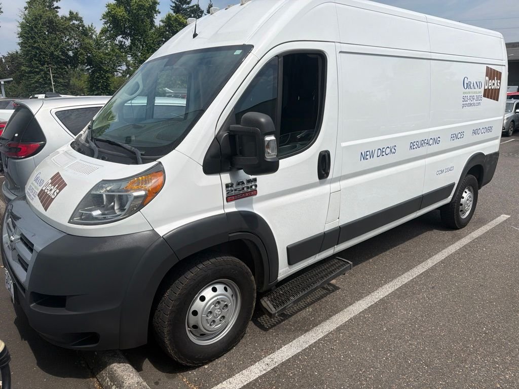 Used 2018 Bright White Clearcoat Ram High Roof image 2