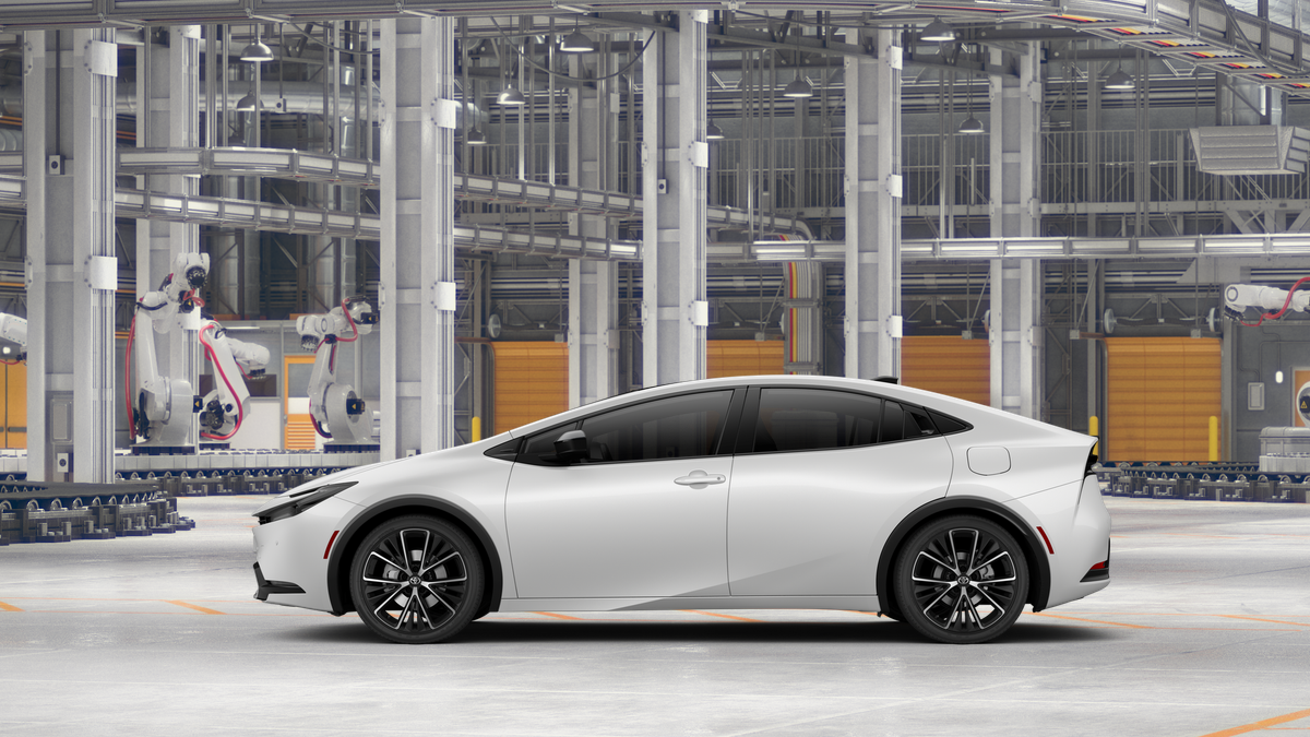 New 2027 Wind Chill Pearl Toyota XLE image 4