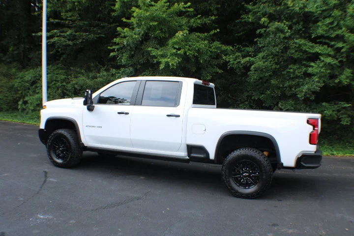 Used 2026 Summit White Chevrolet ZR2 image 3