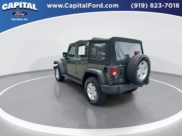 Used 2015 Green Jeep Unlimited Sport image 6
