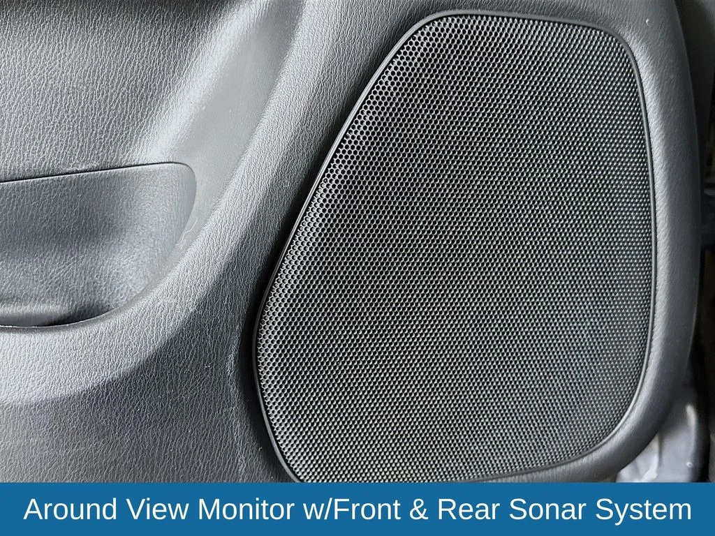 Used 2014 Gray INFINITI  image 24