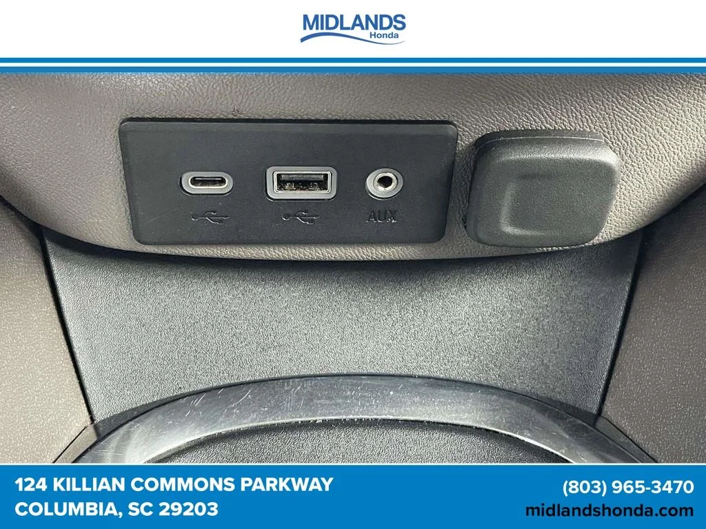Used 2025 Black Metallic Chevrolet LT image 29