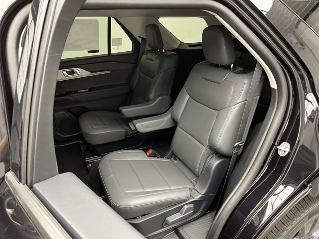 Used 2026 Agate Black Metallic Ford Active with 100A Pkg image 11
