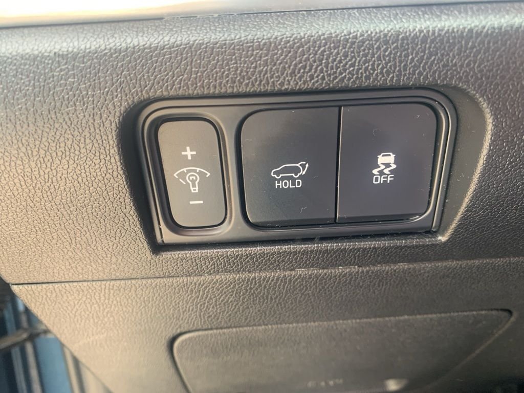Used 2025 Blue Kia SX Prestige image 21