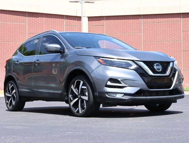 2022 Nissan Rogue Sport SL
