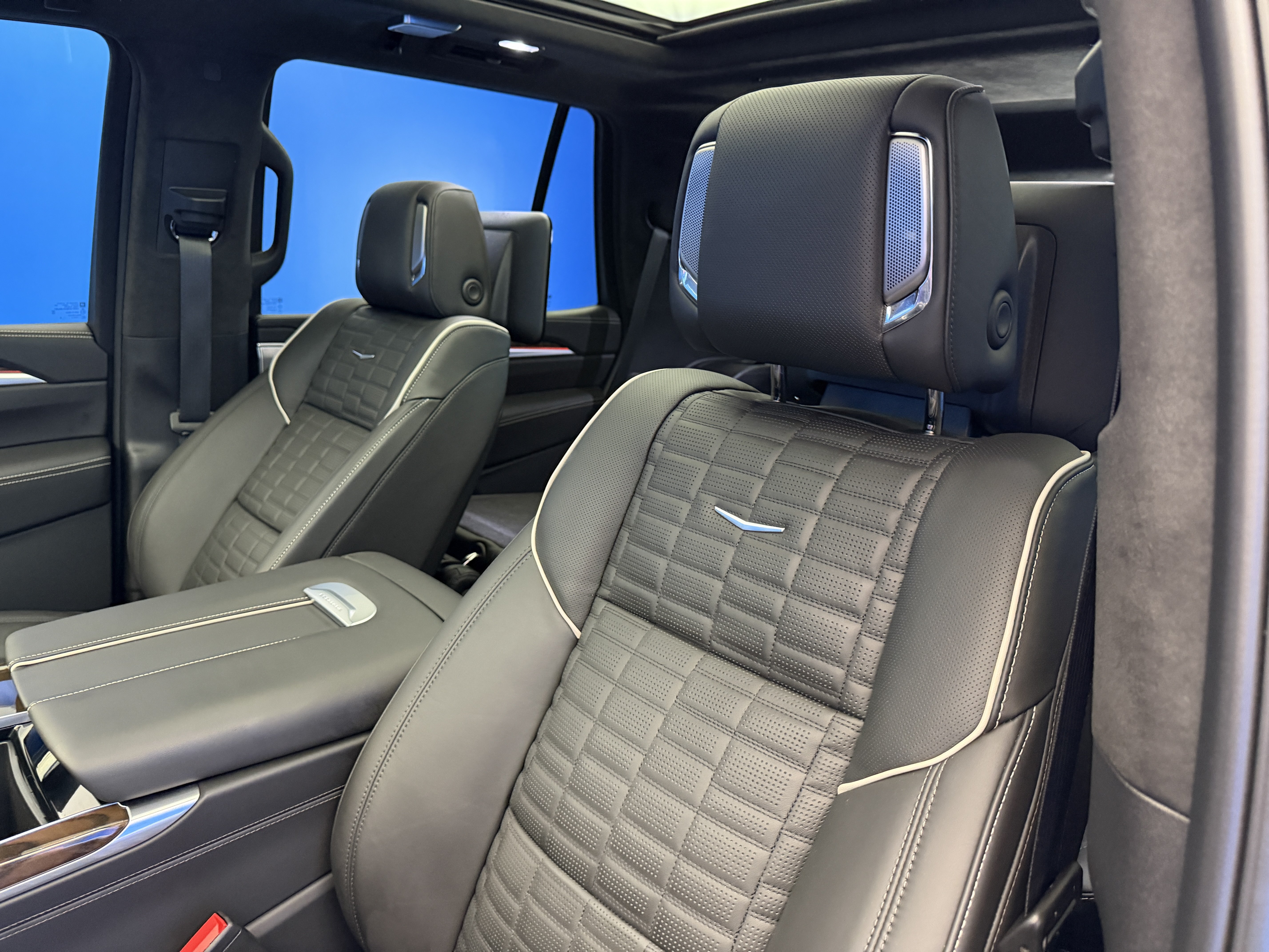 Used 2025 Black Raven Cadillac 4WD Sport Platinum image 12