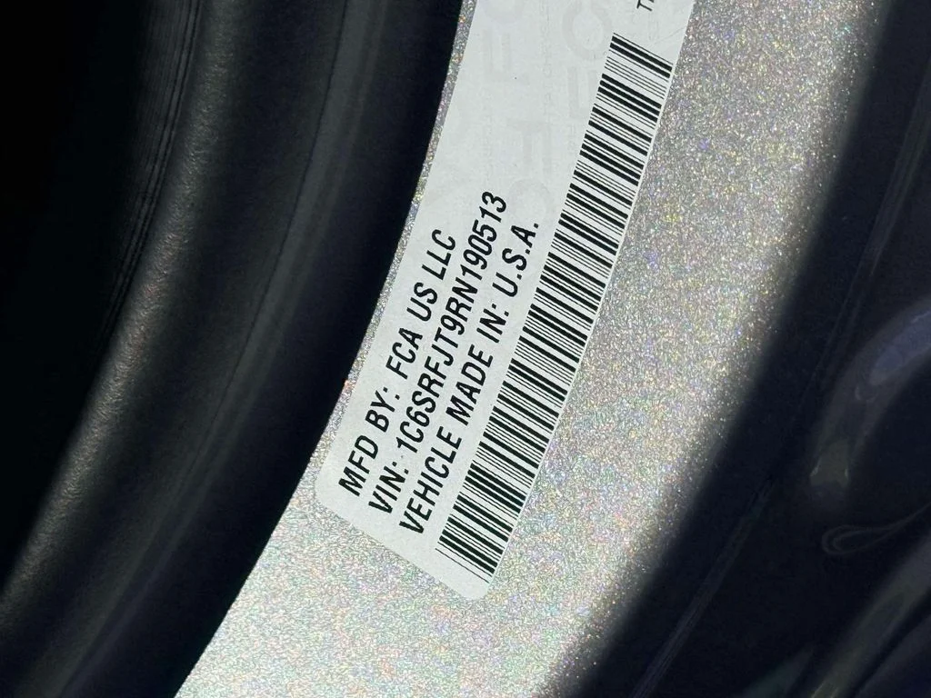 Used 2024 Silver Ram Laramie image 17