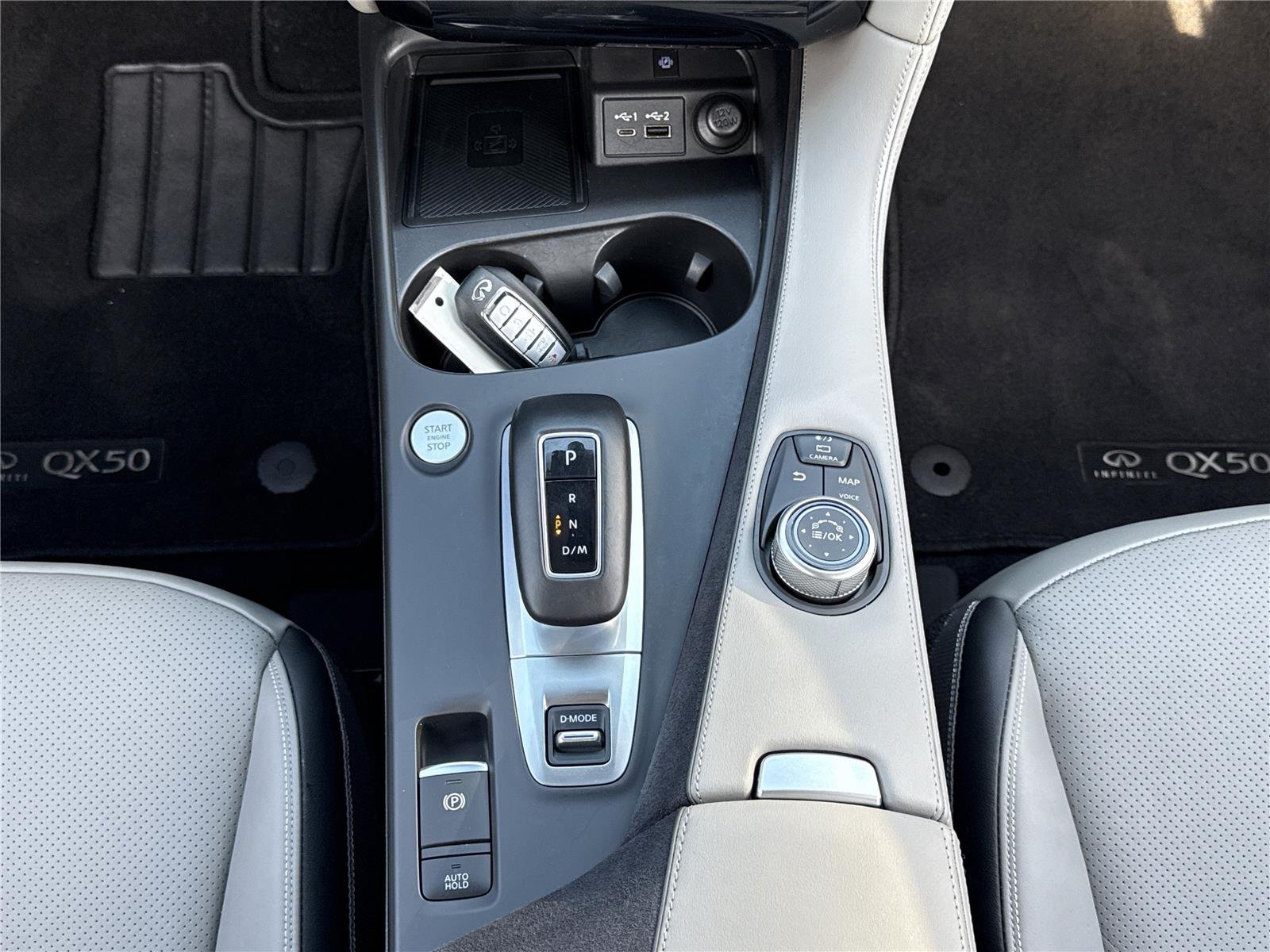 Used 2023 Radiant White INFINITI SENSORY image 5