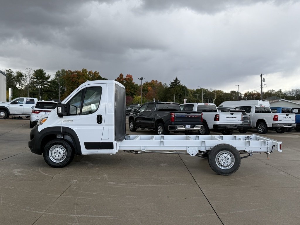 2026 Ram ProMaster 3500 Cutaway photo 4