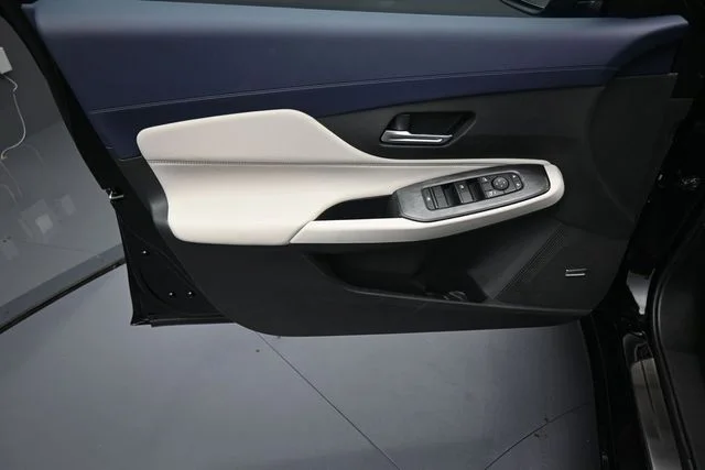 New 2026 Super Black Nissan SL image 9