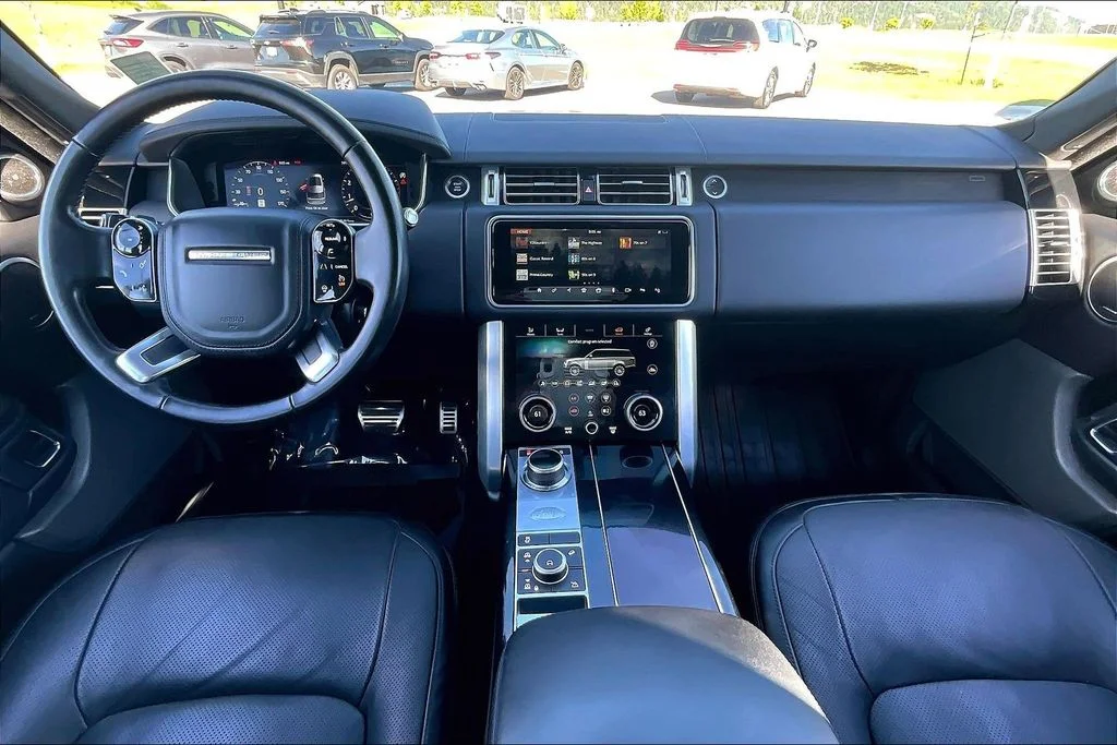 Used 2021 Silver Land Rover Westminster image 16