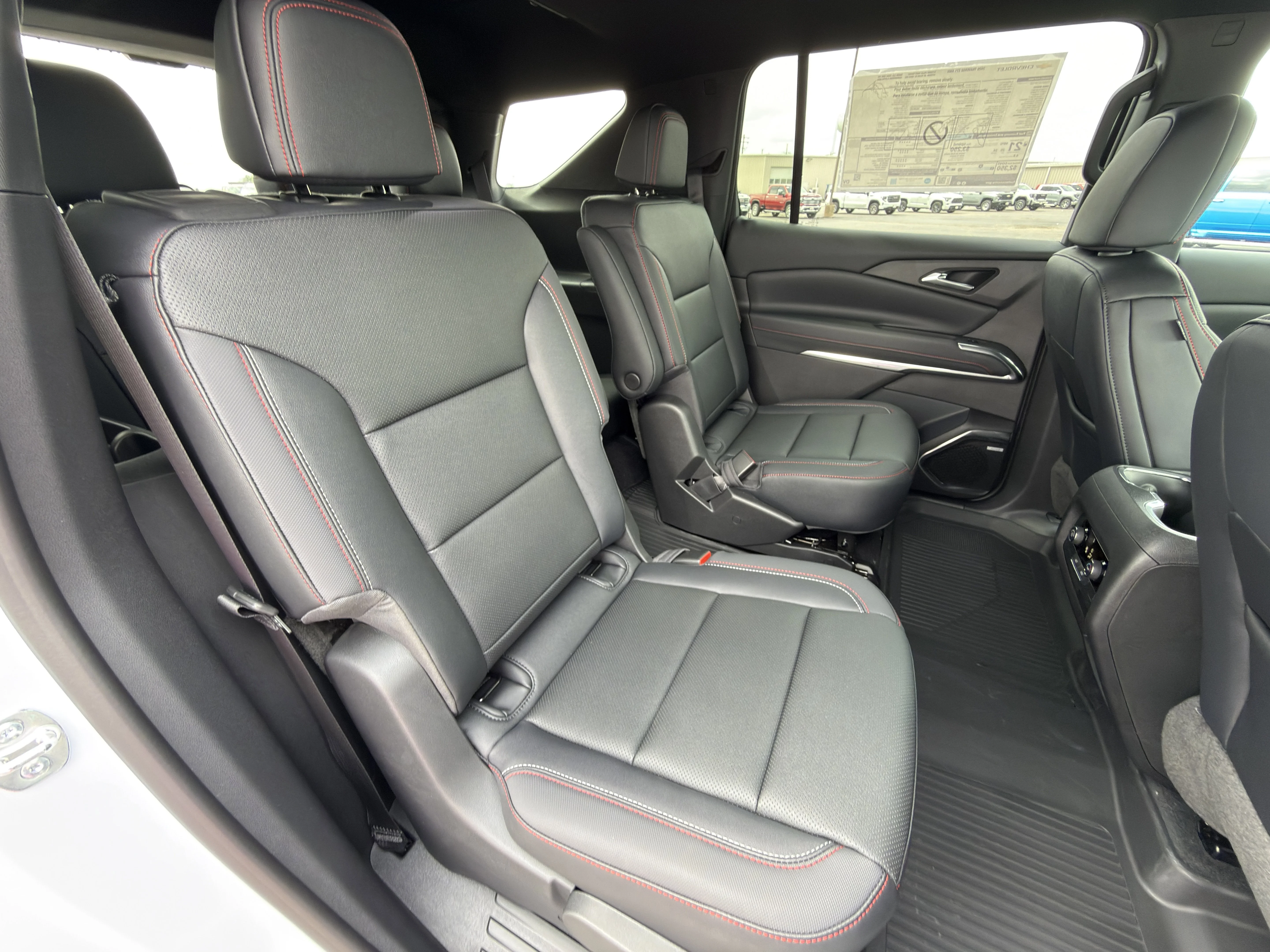 2026 Chevrolet Traverse Z71 - Photo 16