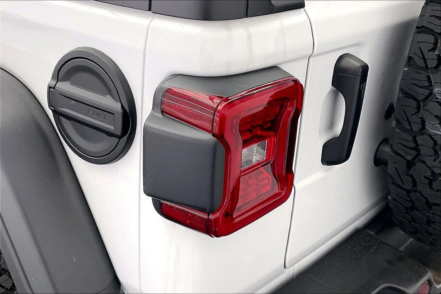New 2026 Bright White Clearcoat Jeep Rubicon image 16