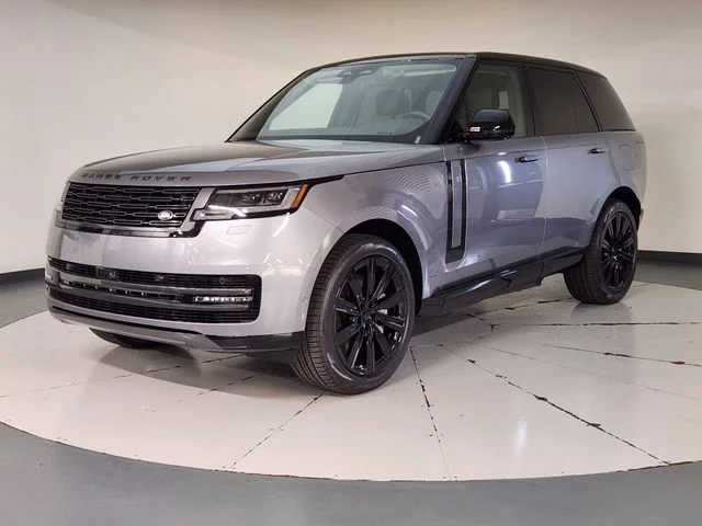 2026 Land Rover Range Rover 3.0 PHEV SE SWB's photo