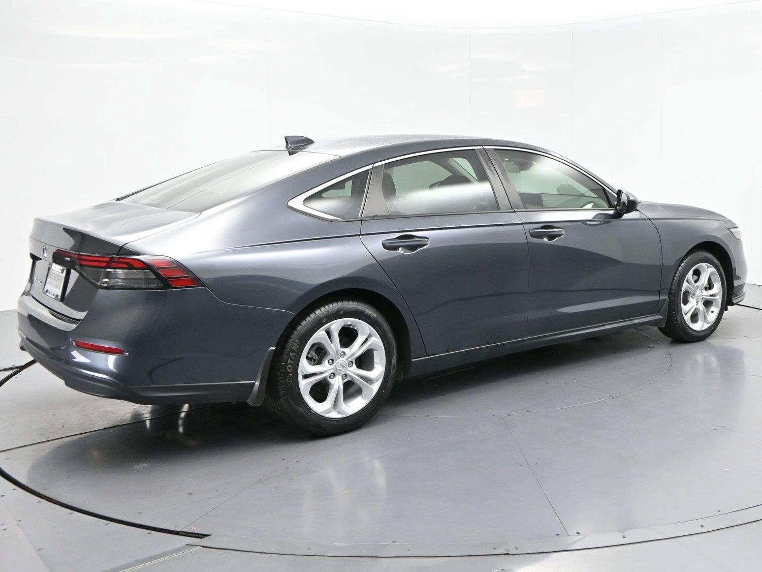 Used 2024 Meteorite Gray Metallic Honda LX image 6