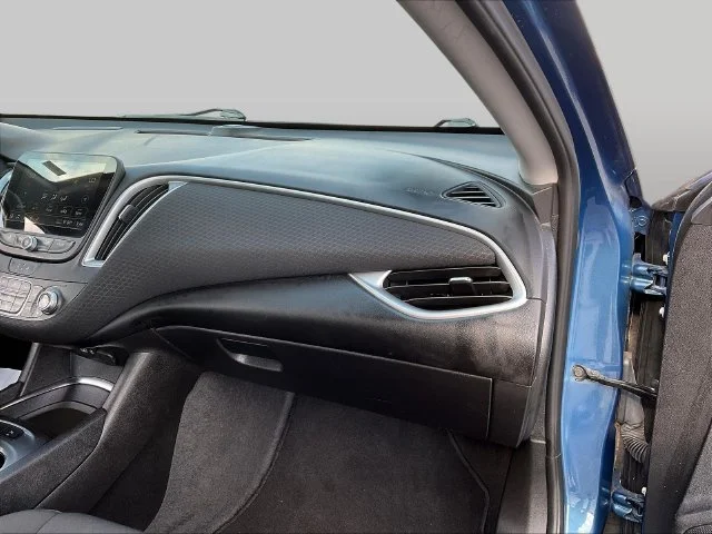Used 2025 Blue Chevrolet LT image 27