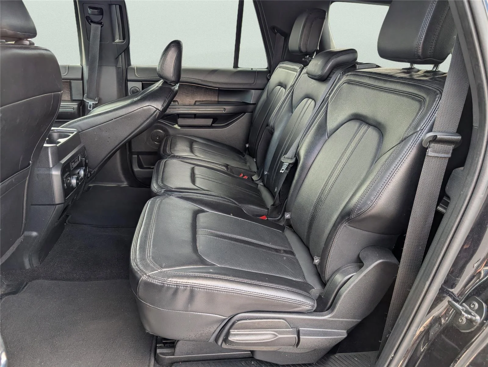 Used 2021 Agate Black Ford Limited image 30