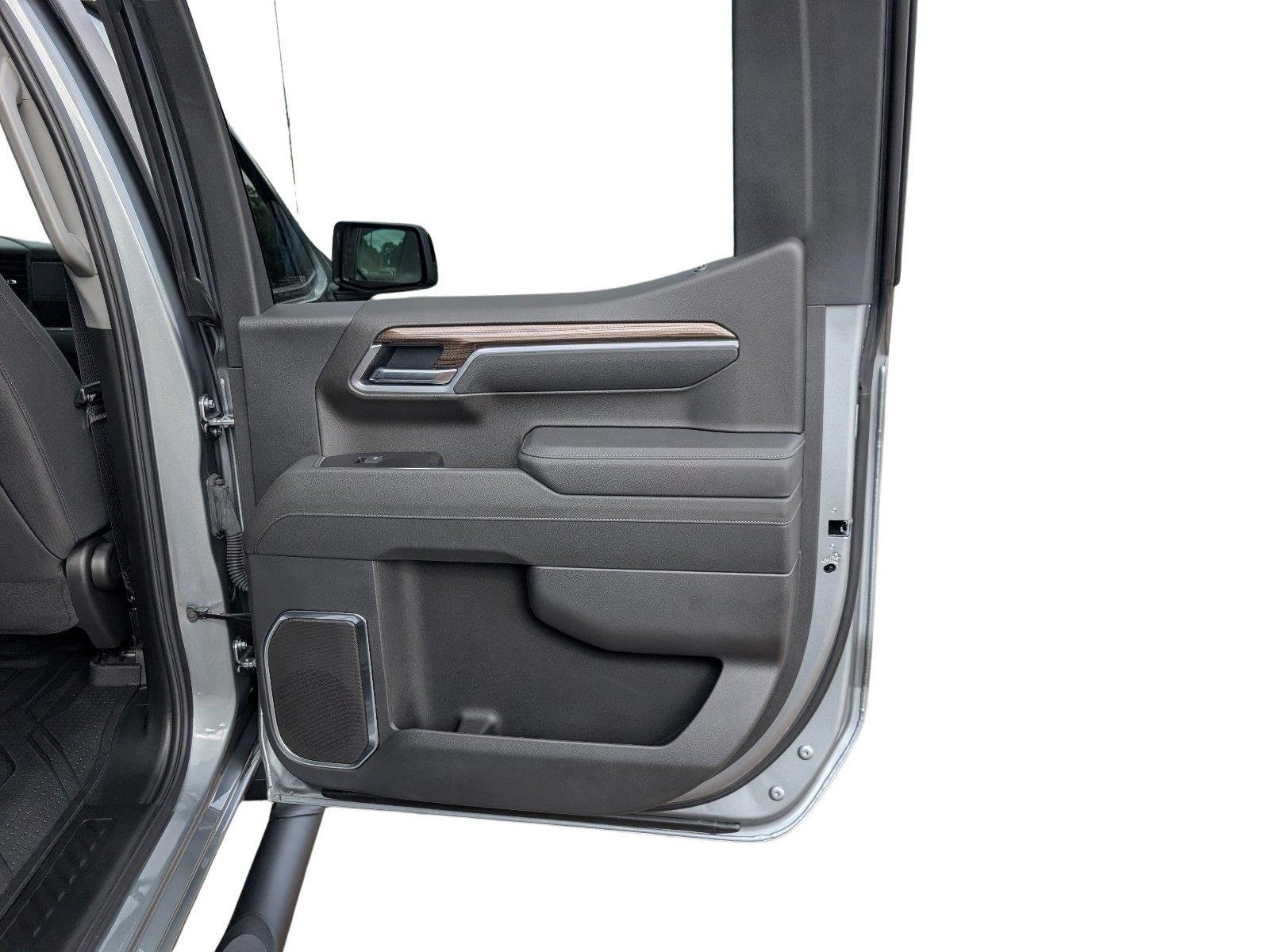 Used 2026 Sterling Gray Metallic Chevrolet RST image 17