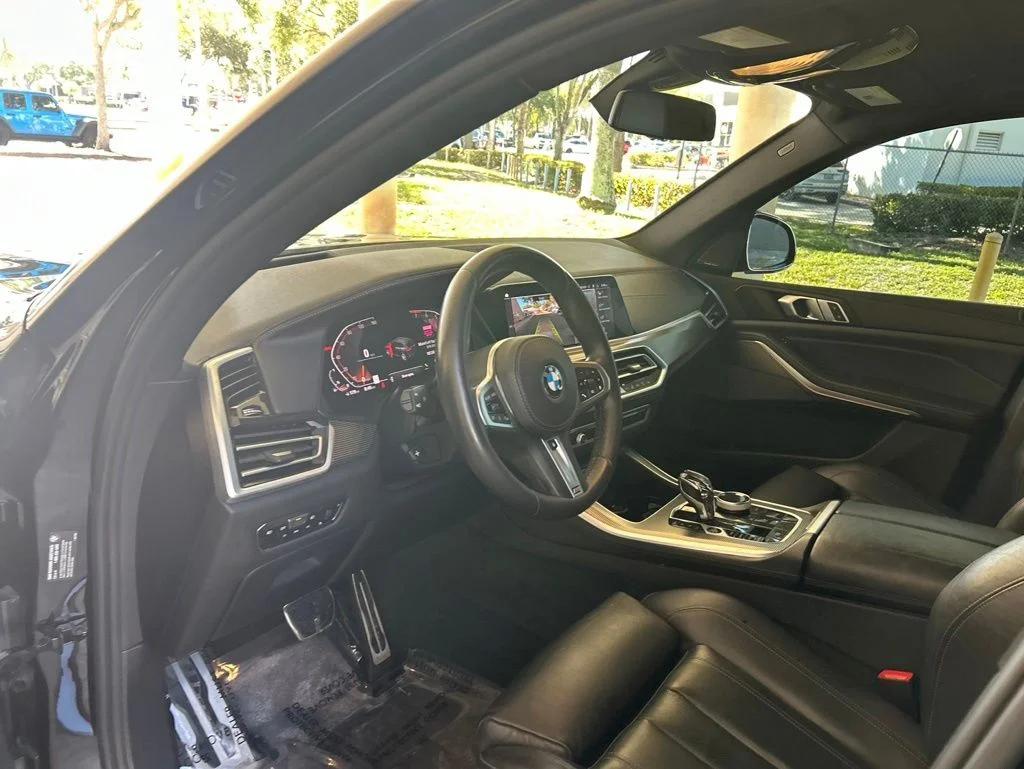 Used 2020 Black BMW sDrive40i image 6
