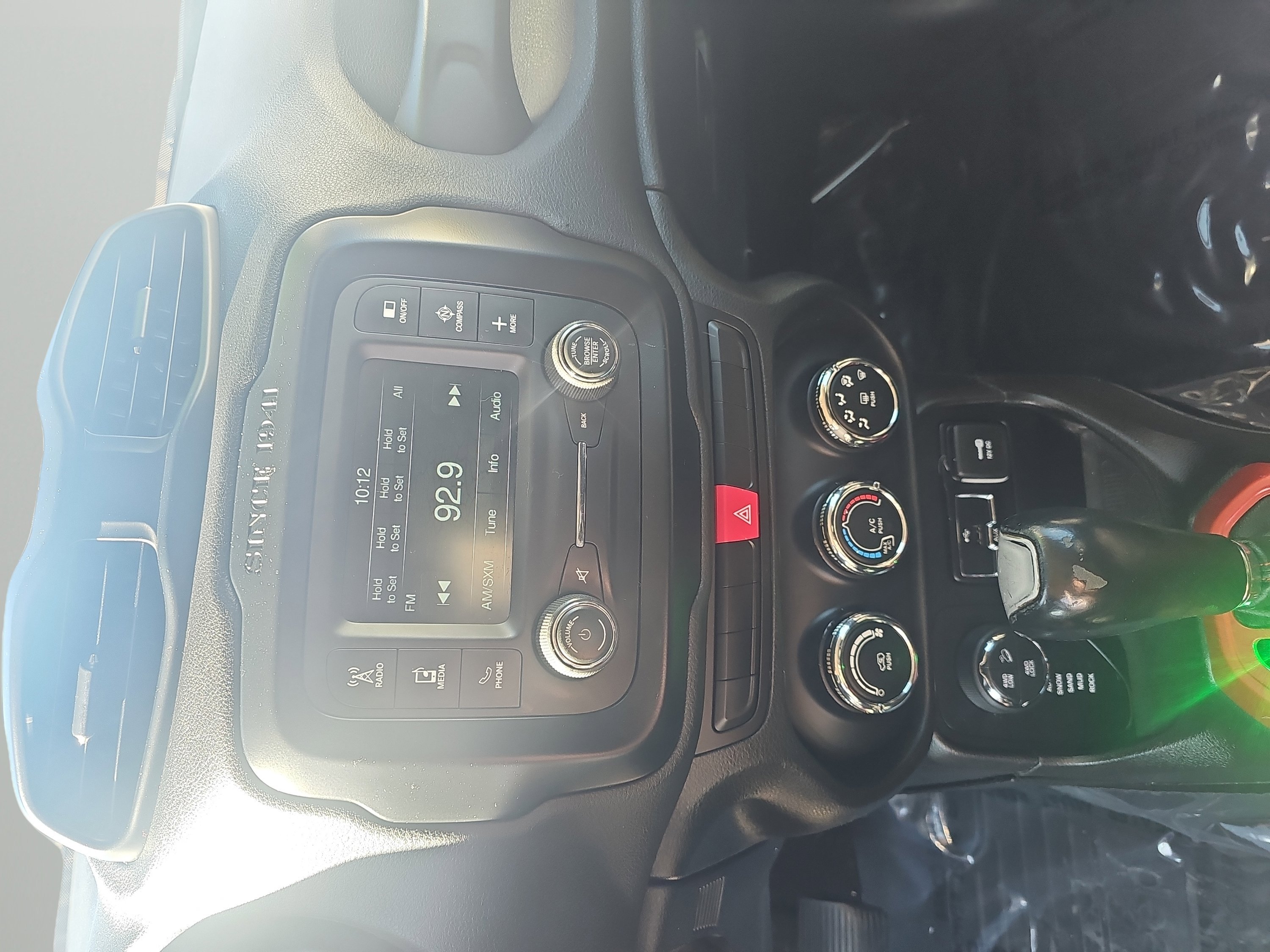 2015 Jeep Renegade Trailhawk - Photo 10