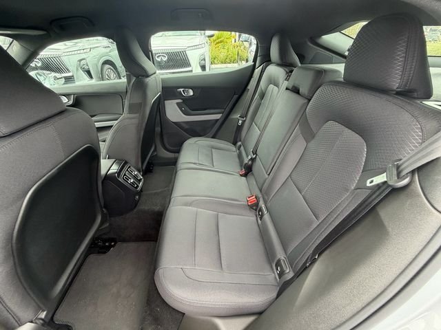 Used 2023  Polestar Long Range Single Motor image 13