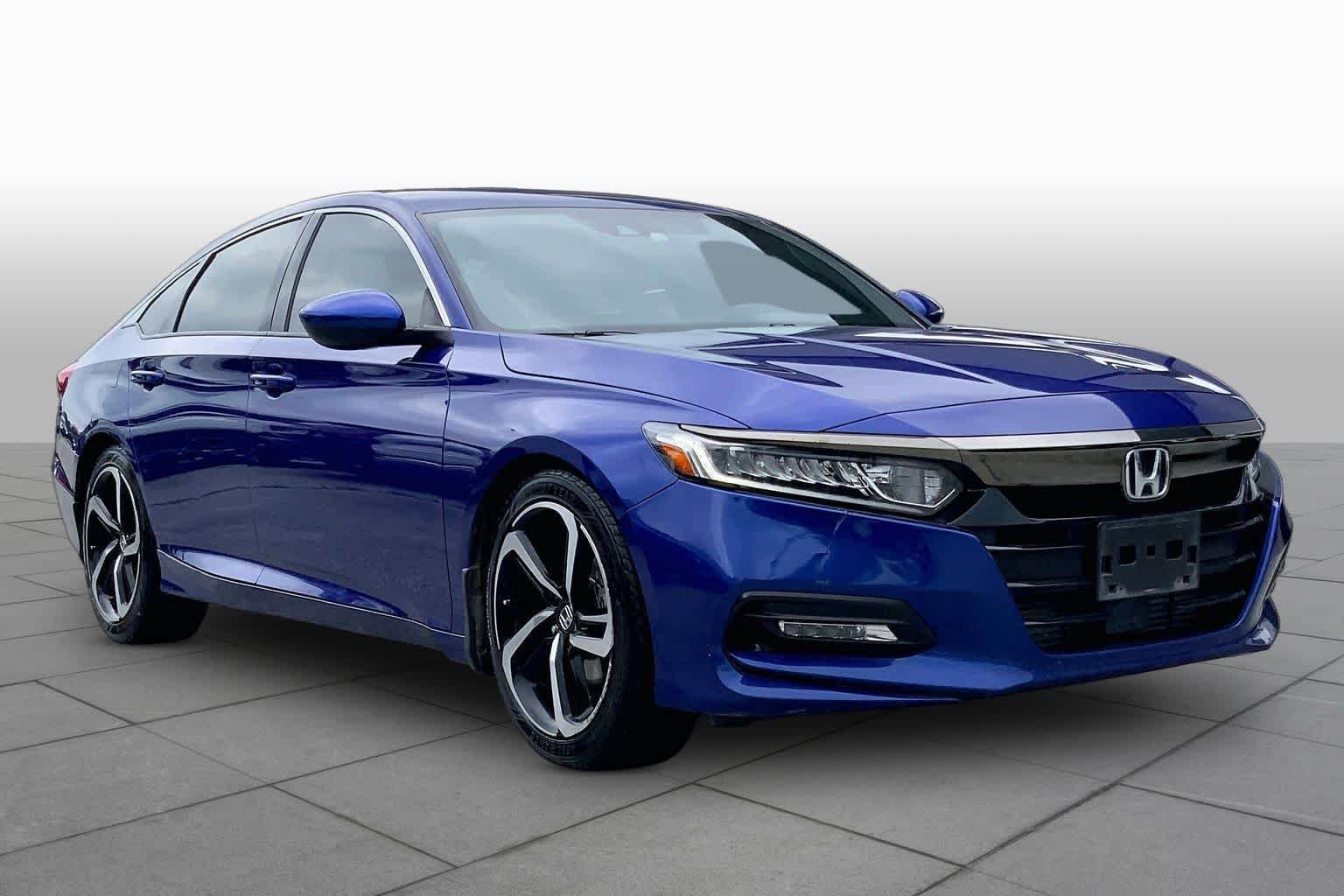 Certified Used 2020 Still Night Pearl Honda Sport image 3