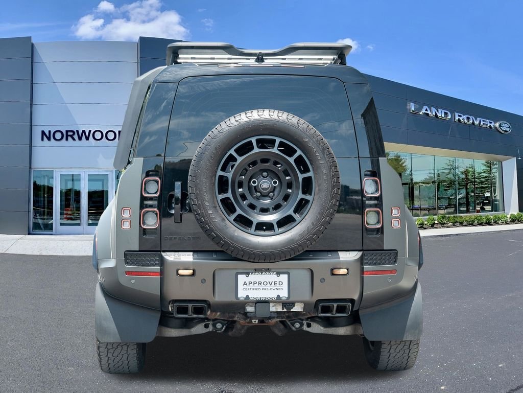 Used 2025 Green Land Rover OCTA image 5