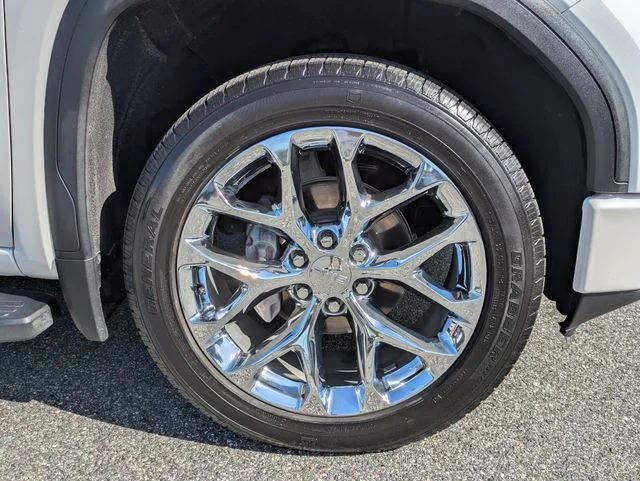 Certified Used 2019 White Frost GMC Denali image 11