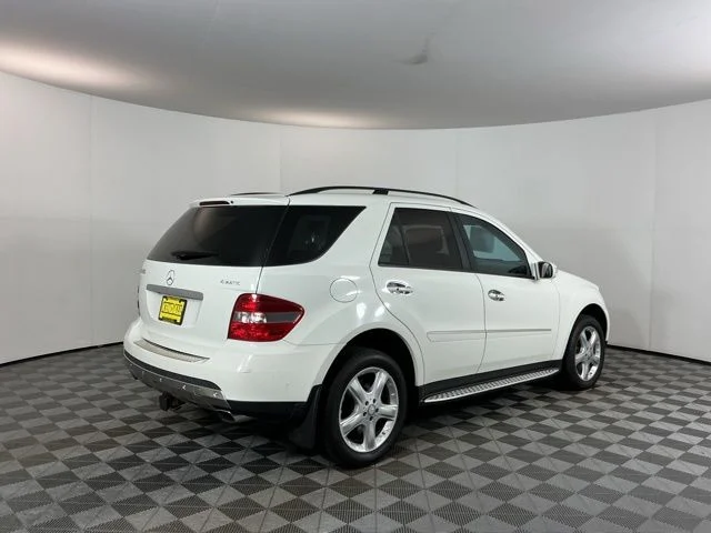 Used 2008  Mercedes-Benz ML 350 image 5