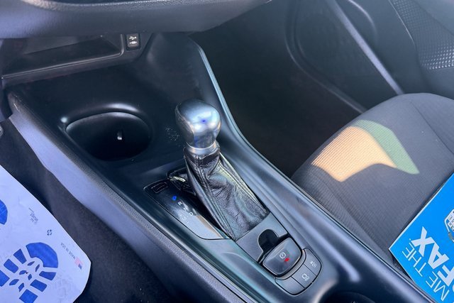 Used 2018 Teal Green Toyota XLE image 19