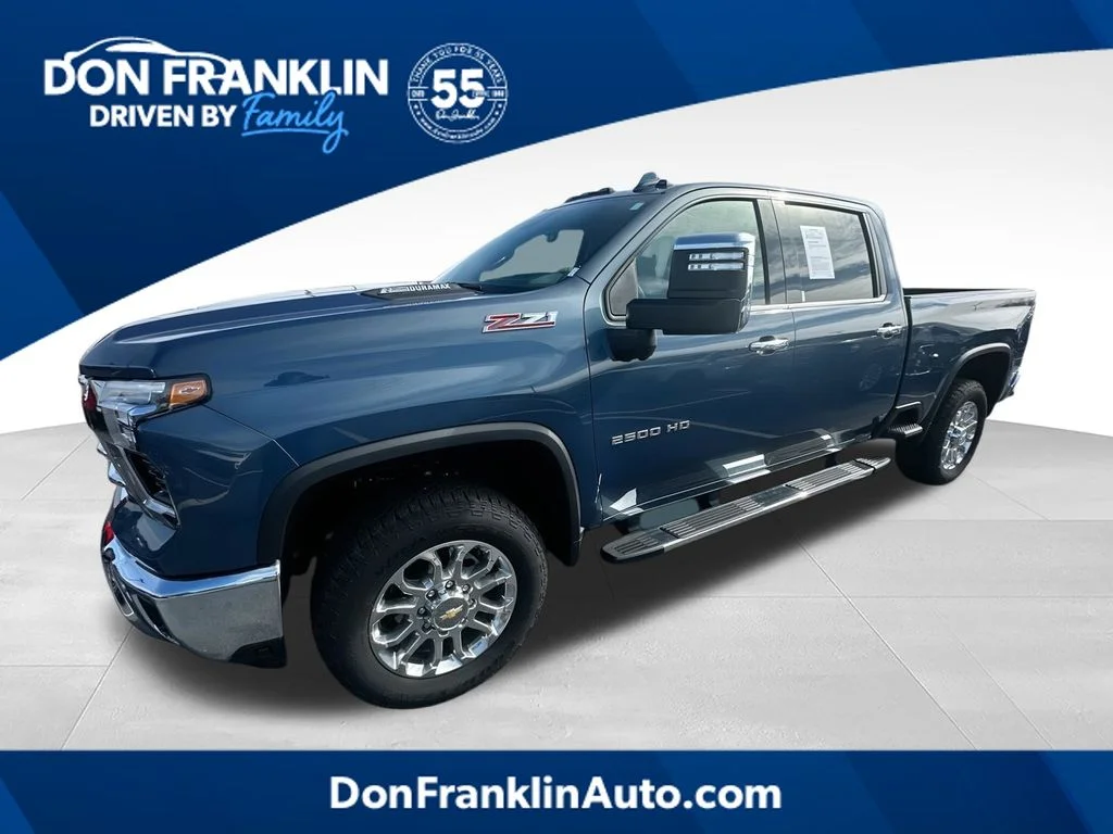 2025 Chevrolet Silverado HD LTZ 4WD Crew Cab Standard Box's photo