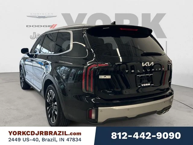 Used 2023 Black Kia SX image 3