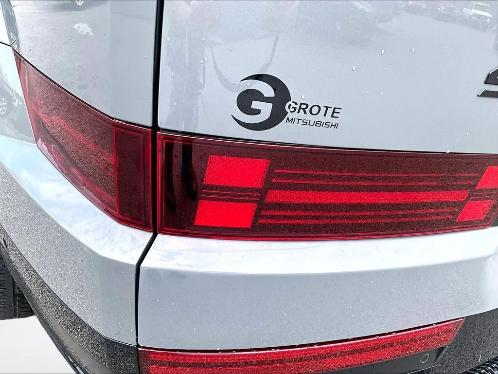 Used 2024 Gray Hyundai Calligraphy image 30
