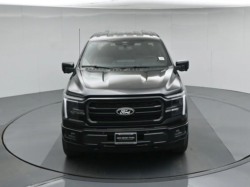 New 2026 Agate Black Metallic Ford Lariat image 39